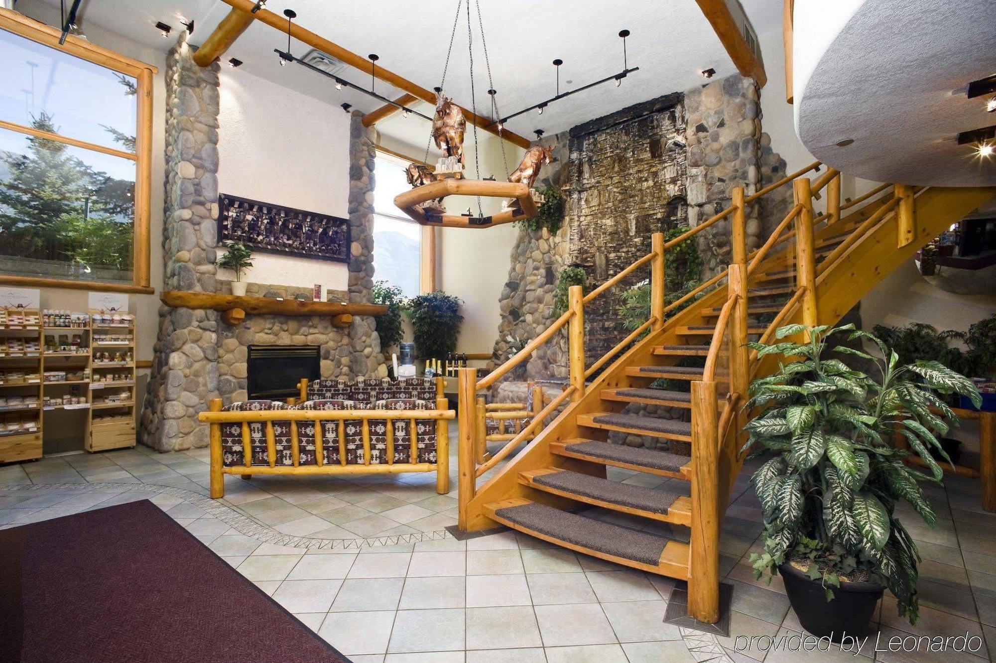 Chateau Hotel Canmore